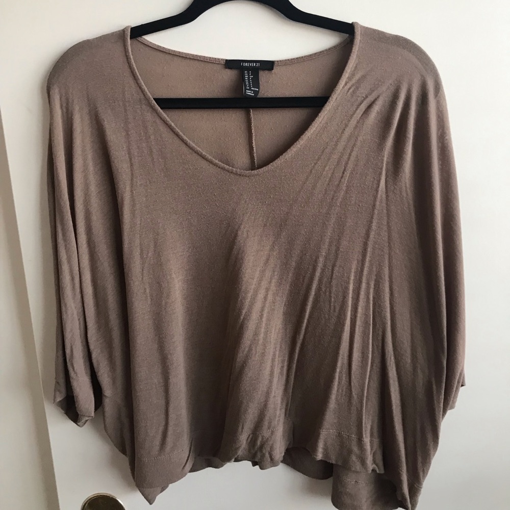 Simple brown T